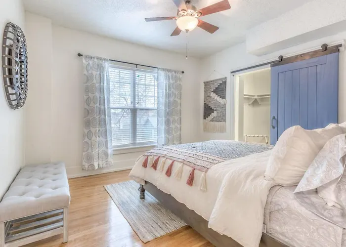 Apartment Carson Flats 3 - 1br Near Bok, Osu Med, Dtwn Tulsa